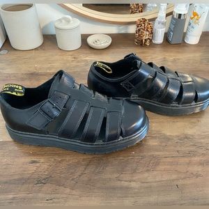 Dr Marten sandals